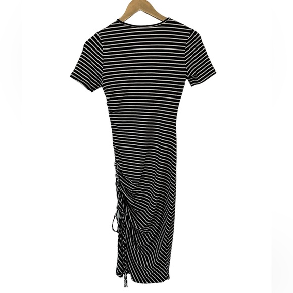 Black & White Stripe Midi Dress - Short Sleeve - Ruching - XS - Picture 6 of 9